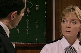 The Thin Blue Line, Season 1: Honey Trap