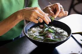 Take Out with Lisa Ling, Season 1: Little Saigon