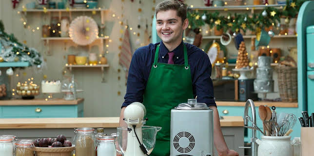 5:15 PM: The Great New Year Bake Off | E4 | 12/7 2025