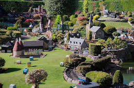 Pope and Swift: Literary Road Trip with Frank Skinner and Denise Mina: Episode 3