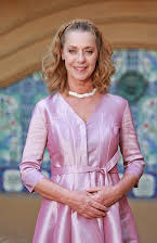 Claudia Di Girólamo som 