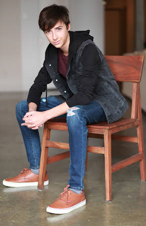 Aymeric Jett Montaz as 