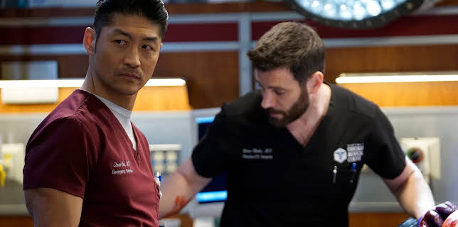 04:50: Chicago Med (S4 E19) (S4) | Viasat Series | 12/30 2025