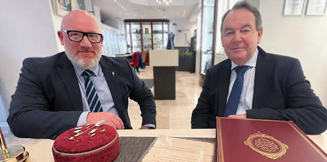 12:30 PM: Bargain Hunt (S68) | BBC One | 1/18 2026