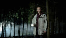 Schweigend steht der Wald