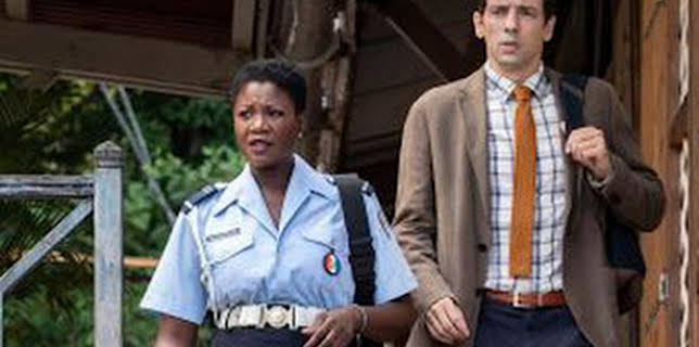 01:02: Crimen en el paraíso (T13): Episodio 1 | COSMO | 2/25 2026