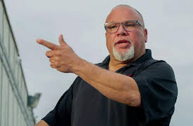 Sin City Tow, Season 1: Bachelor Party Foul