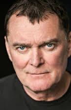 Stuart Milligan como Walters