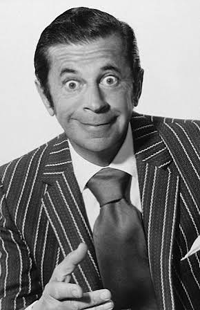 Morey Amsterdam as 