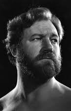 James Robertson Justice como 