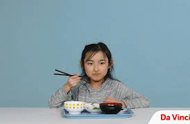 Kids Try: Kids Try Hospital Food From Around The World