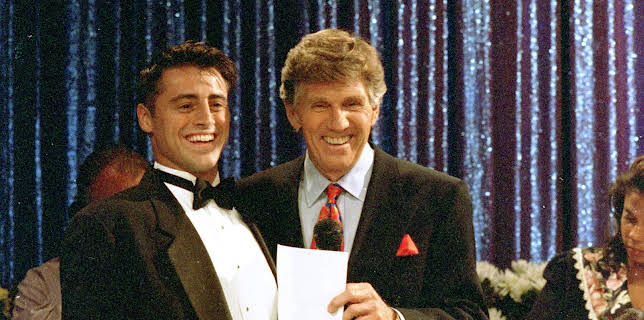 15:25: Friends (S5 E4) (S5) | TV3 | 12/3 2025