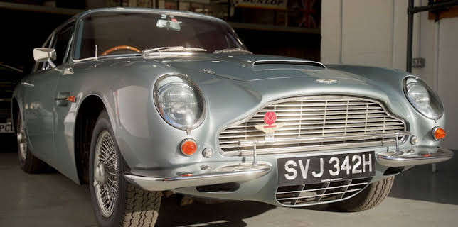 8:00 PM: Bangers & Cash (S13 E1) (S13) | Yesterday | 2/7 2026