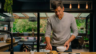 9:00 PM: New: Live Well with the... | Channel 4 | 1/8 2026