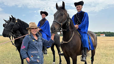 22:25: Mektige Donau med Joanna Lumley: Ungarn og Transilvania | NRK 2 | 4/8 2026