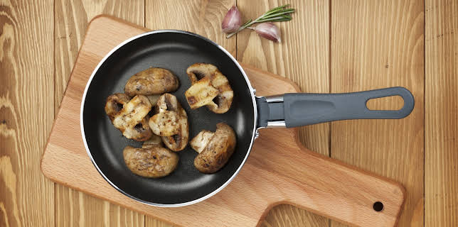 12:24: How It's Made (S23 E10) (S23) | Discovery Science | 11/12 2025