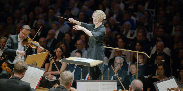 23:55: Joana Mallwitz & Alice Sara Ott | Arte | 2/22 2026