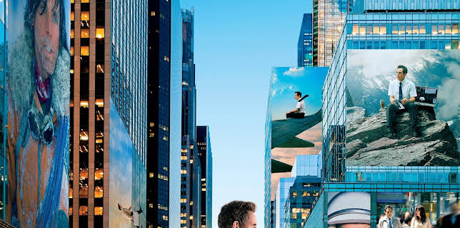 03:15: La vida secreta de Walter Mitty (IMDb 7.3) | M. Drama | 12/9 2025