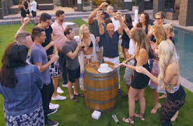 Selling Sunset: Las cartas sobre la mesa