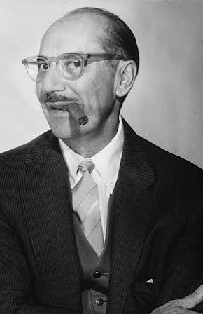 Groucho Marx as 