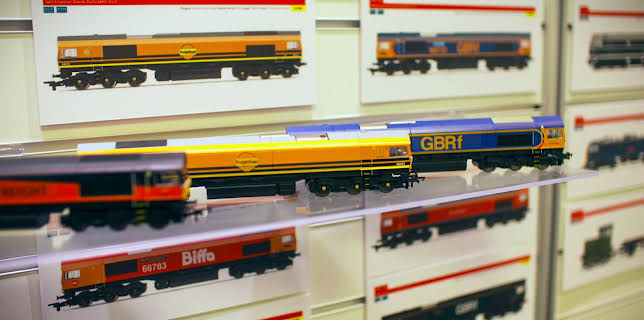 7:10 AM: James May's Big Trouble In Model Britain (S1 E2) (S1) | Dave | 12/4 2025