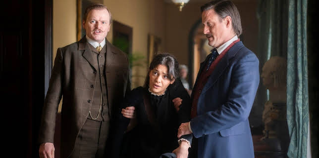 22:25: Sherlock og datter: Rød tråd | NRK 1 | 1/11 2026