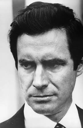 Bradford Dillman as 