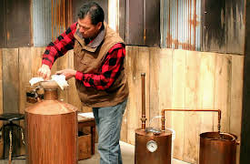 Moonshiners: Master Distiller Season 1: American Whiskey
