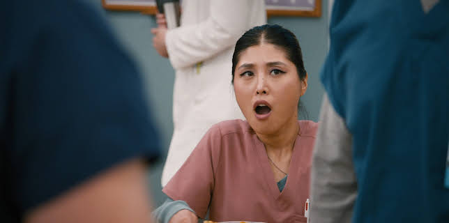 19:30: St. Denis Medical (S1 E16) (S1) | TV6 | 12/28 2025