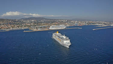 16:25: Achtung, Traumschiffe - Kreuzfahrt-Branche auf neuem Kurs | ZDFinfo | 4/20 2026