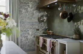 For the Love of Kitchens, Season 1: A Kitchen Fit For a Castle