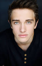 Ethan Robinson as Liam Jones