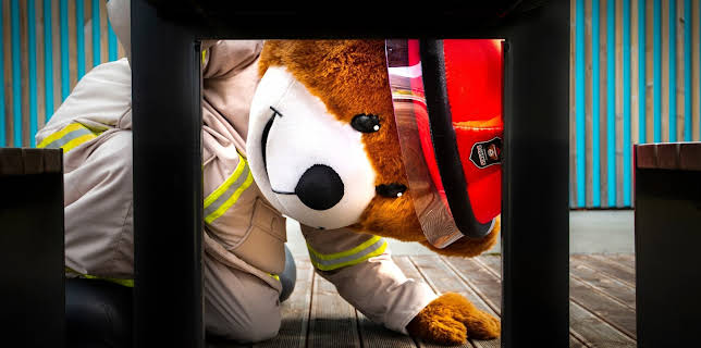 18:00: Bjørnis: Hvor er Julie | NRK Tegnspraak | 11/25 2025