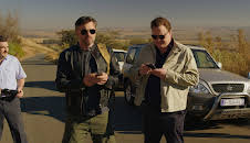 Professionals (S1 E1)