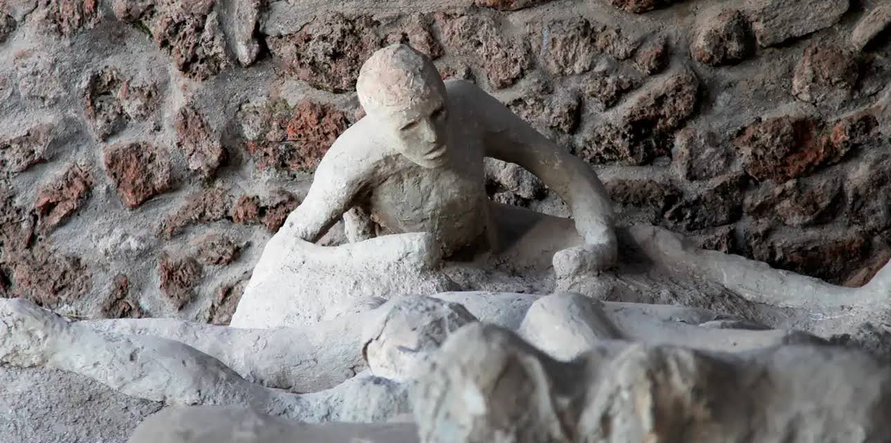 Pompeii: The Dead Speak