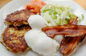 Amy Schumer Learns to Cook, Vol. 1: Breakfast and Late-Night Eats