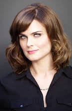 Emily Deschanel som 