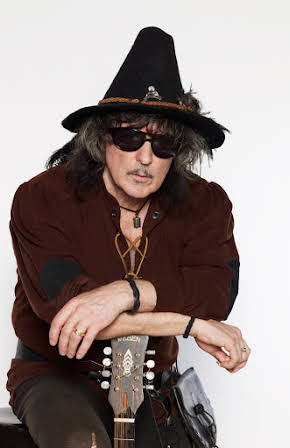 Ritchie Blackmore as 