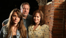 Mordene i sumpen (S1 E1)
