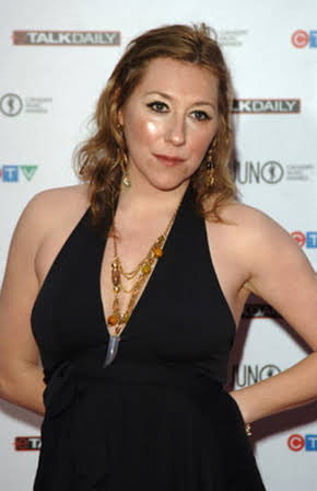 Martha Wainwright as 