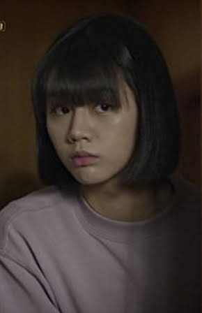 Lee Hye-ri as 