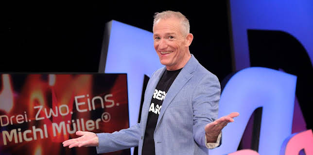 22:05: Drei. Zwo. Eins. Michl Müller | BR Fernsehen | 10/31 2025