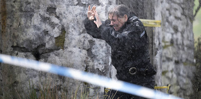 23:40: The Chemistry of Death (S1 E4) (S1) | Viasat Series | 2/7 2026