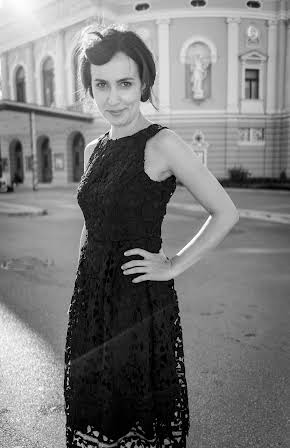 Kata Sarbó as 