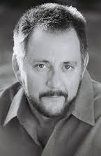 Stephen Bridgewater som 