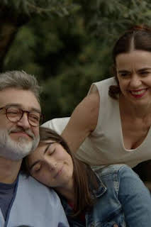 03:10: Després de tu (T2): Ep.22 Sí, vull | Canal 33 | 6/4 2026