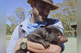 Coyote Peterson: Brave the Wild Season 1: Dinner with a Devil