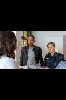 00:59: Asesinatos en la montaña (T3): Ep.5 Picadura de abeja | COSMO | 3/31 2026