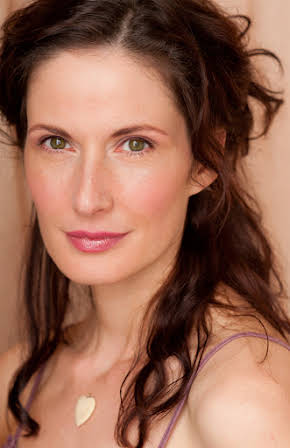 Elea Oberon as Mrs. Pfeffer