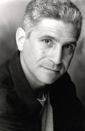 Frank Pellegrino as 